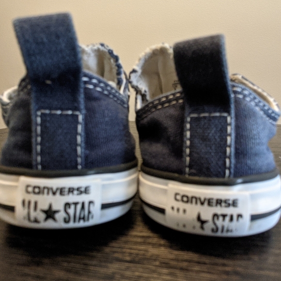 Baby Converse all star low tops - Picture 3 of 8